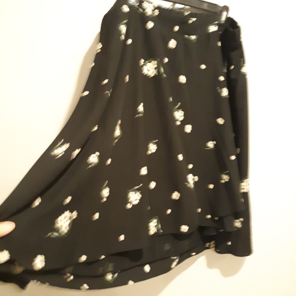 Black Floral Wrap Around Midi Skirt Size 2X